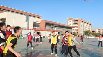 固镇县毛坦厂实验中学举行高二年级蓝球友谊赛