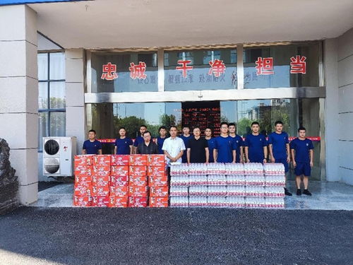 固镇县仲兴中学校长王锋一行到县消防大队走访慰问