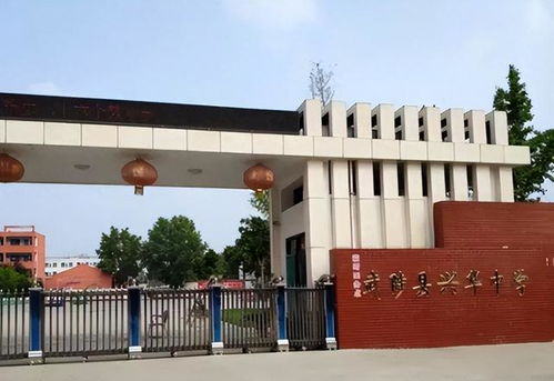 河南焦作兴华中学踩踏事件,原因叫人意外,伤亡人数已经确认